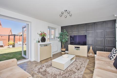 4 bedroom detached house for sale, Barley Drive, Whitfield, Dover, Kent, CT16