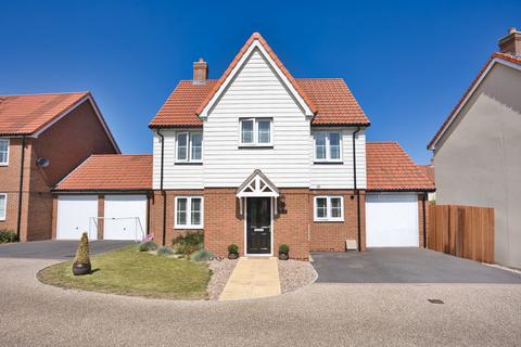17 Barley Drive, Whitfield, Dover, CT16 3GR