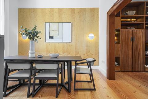 undefined, Endsleigh Street, London, WC1H