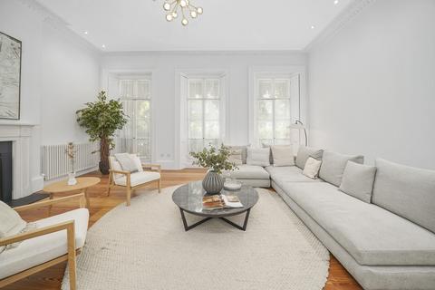 undefined, Endsleigh Street, London, WC1H