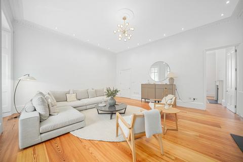 undefined, Endsleigh Street, London, WC1H
