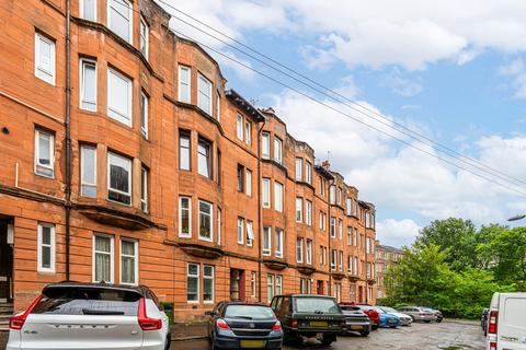 1 bedroom flat for sale, 3 Ettrick Place, Flat 1/2, Shawlands, Glasgow, G43 1UA