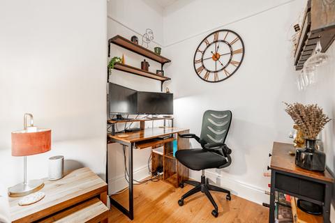 1 bedroom flat for sale, 3 Ettrick Place, Flat 1/2, Shawlands, Glasgow, G43 1UA