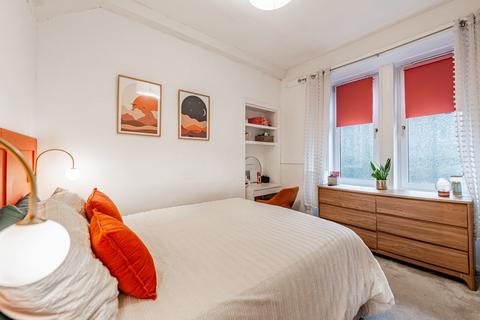 1/2, 3 Ettrick Place, Glasgow, G43 1UA