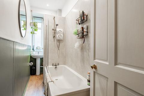 1/2, 3 Ettrick Place, Glasgow, G43 1UA