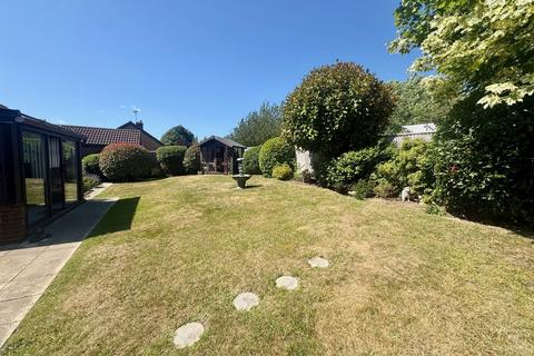 3 bedroom detached bungalow for sale, Sorrell Way, Christchurch BH23