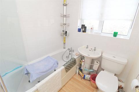 21 Aintree Close, Bletchley, Milton Keynes, MK3 5LP