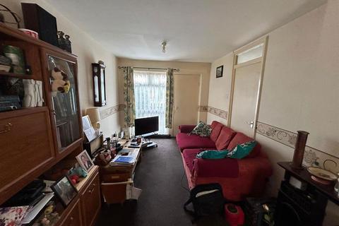 2 bedroom end of terrace house for sale, Didscourt, Hull, East Riding of Yorkshire, HU6 8BB