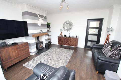 14 Plumpton Walk, Bradford, BD2 1PB