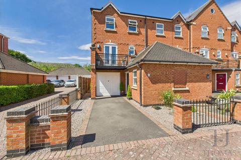 3 bedroom townhouse for sale, Whitehall Court, Radcliffe-On-Trent, Nottingham