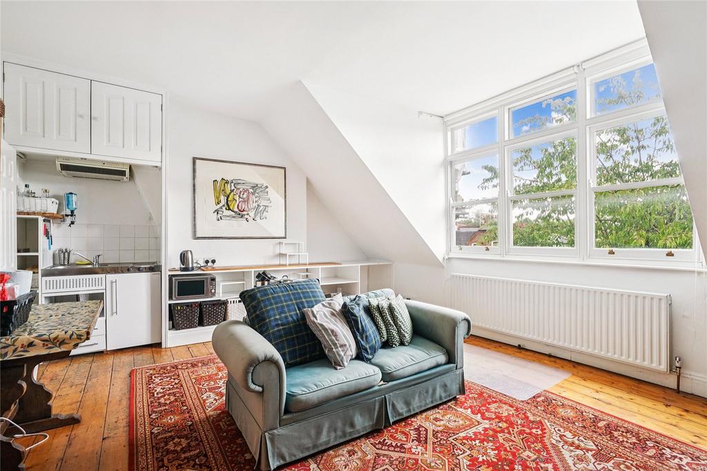 Enclosed Flat