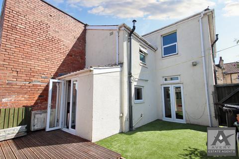 3 bedroom end of terrace house for sale, Wooler Road, BS23 3AR