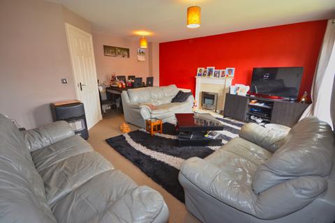 3 bedroom townhouse for sale, Violet Close, Desborough, NN14