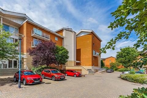 2 bedroom apartment for sale, Chandlery Way, Cardiff CF10
