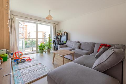 2 bedroom apartment for sale, Chandlery Way, Cardiff CF10