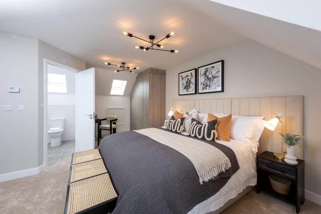 Bedroom 1.jpeg