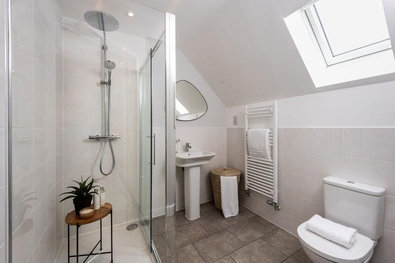 Ensuite.jpeg