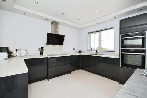 332 Fox Hill Road, Sheffield, S6 1BN