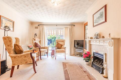 undefined, Chain Free in Watton