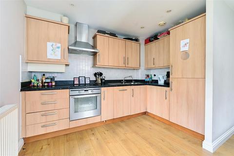 56 Appleton Drive, Basingstoke, RG24 9RX