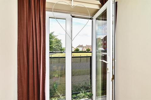 56 Appleton Drive, Basingstoke, RG24 9RX