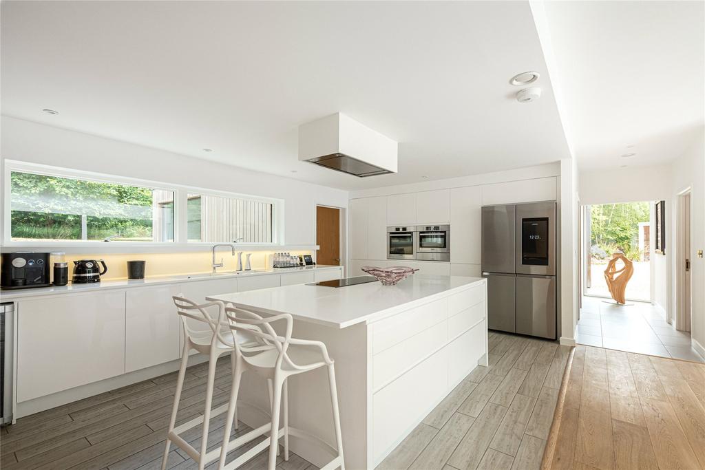 Kitchen/Din/Sitt Rm