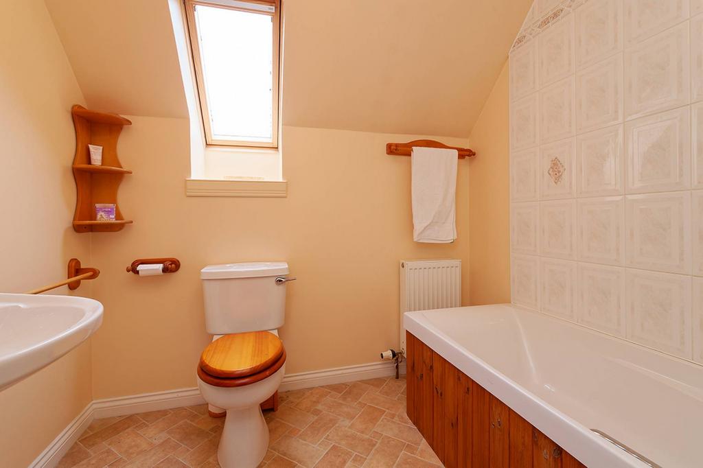 MFL0247024 115.jpg