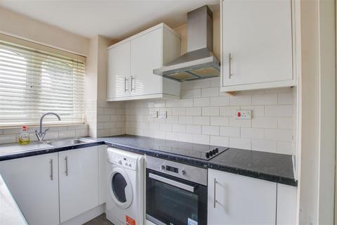 1 bedroom flat for sale, Waddington Close, Enfield
