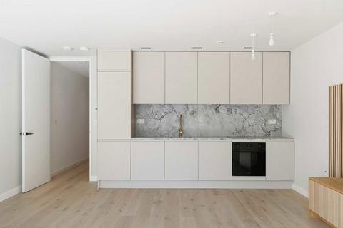 2 bedroom flat for sale, Sutherland Road, London W13