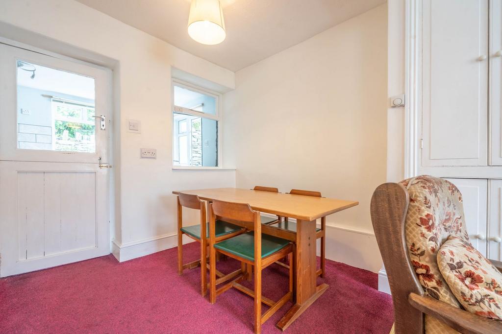 Sitting dining room