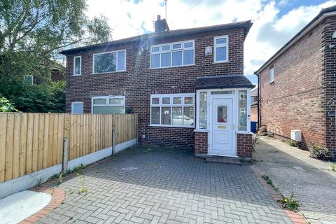 7 Belvedere Drive, Bredbury, Stockport, SK6 2EF