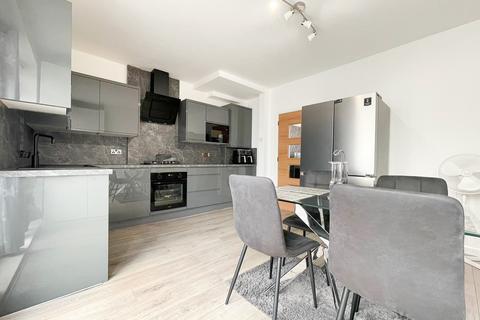 7 Belvedere Drive, Bredbury, Stockport, SK6 2EF