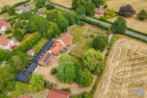 4 bedroom detached house for sale, Silfield Road, Wymondham