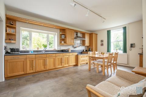 4 bedroom detached house for sale, Silfield Road, Wymondham