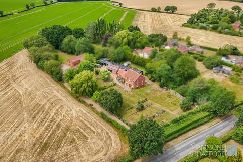 4 bedroom detached house for sale - Silfield Road, Wymondham