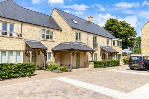 2 bedroom retirement property for sale, Lime Crescent, Siddington Park, Siddington, Cirencester, GL7