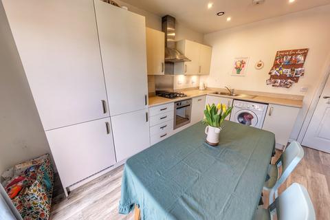 30 Skerry Close, Manchester, M13 9UD