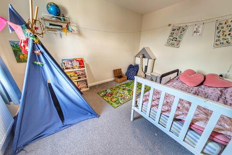 30 Skerry Close, Manchester, M13 9UD