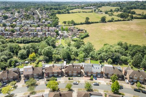 49 Michleham Down, London, N12 7JJ
