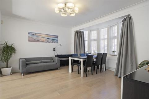 49 Michleham Down, London, N12 7JJ