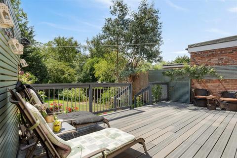 49 Michleham Down, London, N12 7JJ
