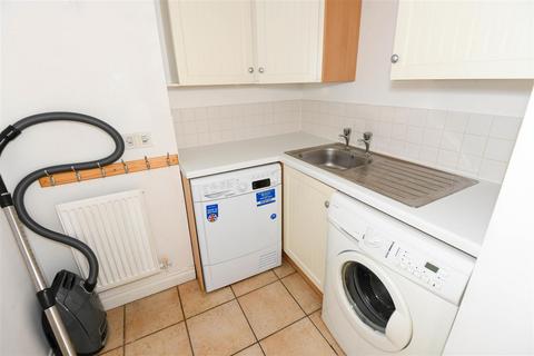 24 Castell Close, Hilperton, Trowbridge, BA14 7UJ
