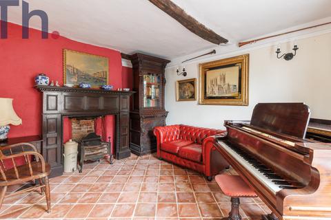undefined, Carisbrooke PO30