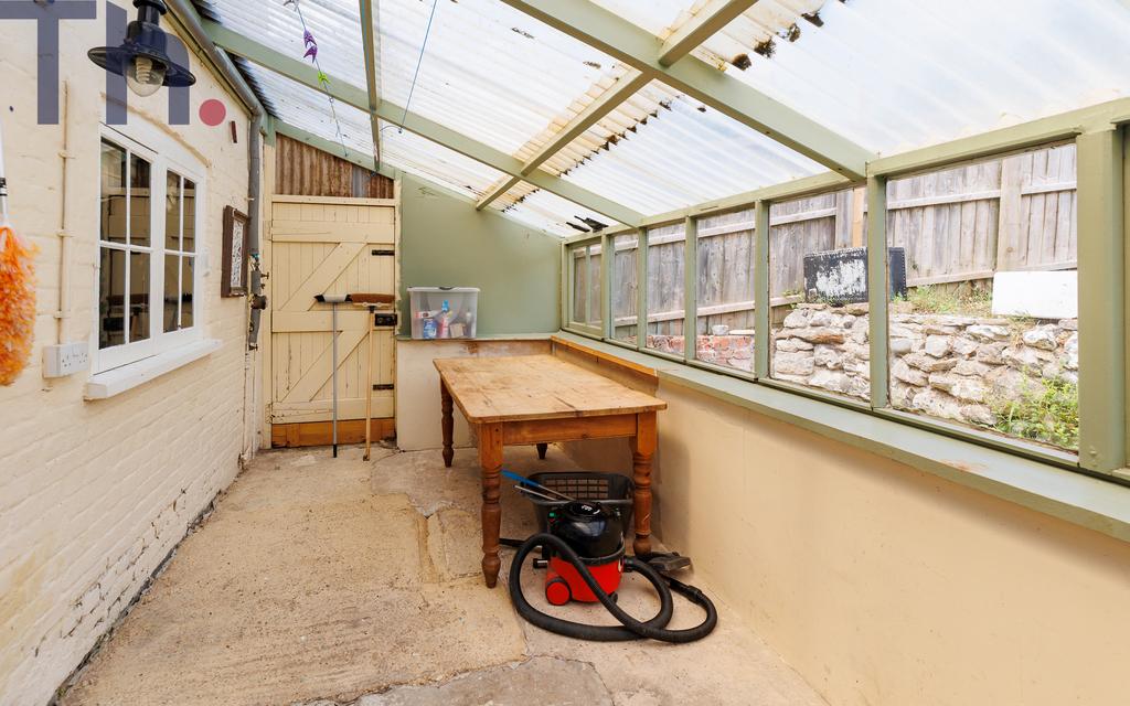 Lean-To