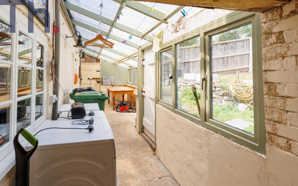 Lean-To
