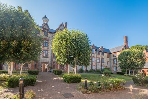 2 bedroom flat for sale, Gilbert Scott Court, Whielden Street, Amersham
