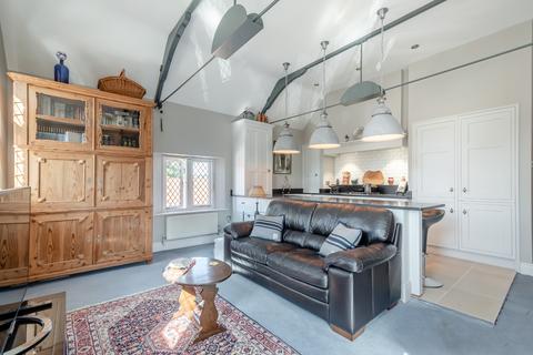 2 bedroom flat for sale, Gilbert Scott Court, Whielden Street, Amersham