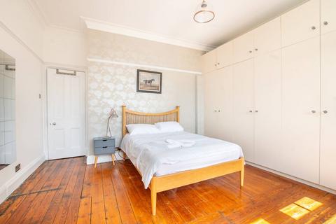 2 bedroom flat to rent, Christchurch Avenue, Queen's Park, London, NW6
