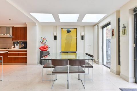 undefined, Haverstock Hill, Belsize Park, London, NW3