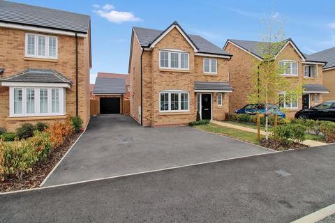 4 bedroom detached house for sale, Blakes Boulevard, New Cardington, MK42